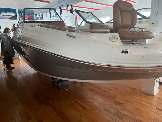 Bateau Stingray 201DC (20 pieds) 2022 in Powerboats & Motorboats in Granby - Image 4