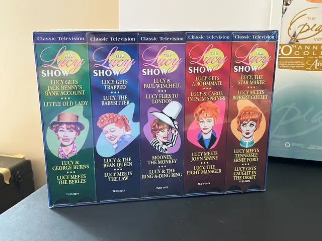 VINTAGE COLLECTIONS VHS TAPES & DVD LUCILLE SHOW CARSON OPRAH in CDs, DVDs & Blu-ray in City of Montréal - Image 3