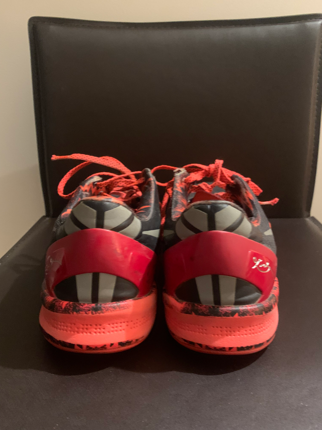 Kobe 8 (Red) — Size 9.5 (Mens) in Men's Shoes in Mississauga / Peel Region - Image 5