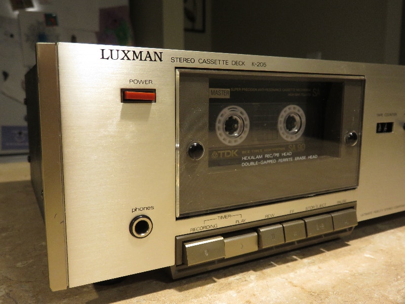 Luxman K205 stereo casette tape deck Stereo Systems & Home Theatre