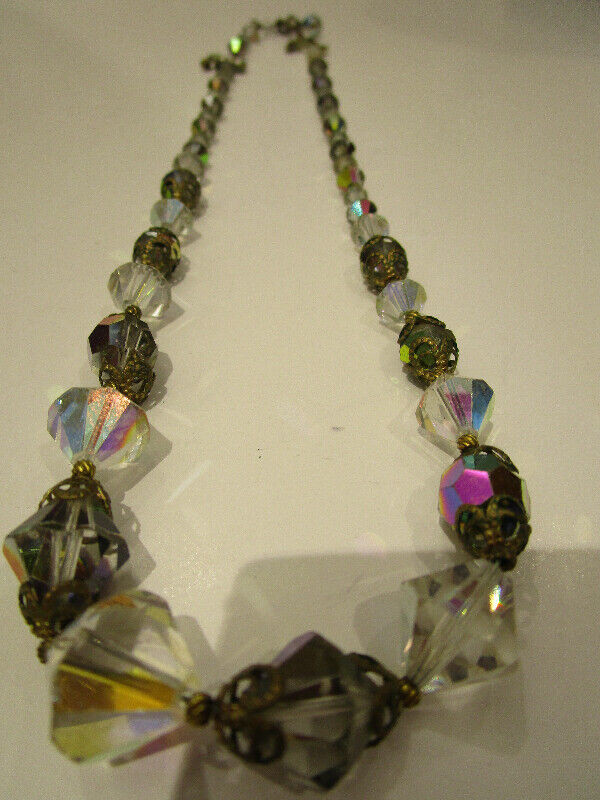 1940'S CUT CRYSTAL NECKLACE & EARRING SET in Jewellery & Watches in Hamilton - Image 4