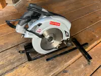 7 1/4" Craftsman saw; powerful and barely used