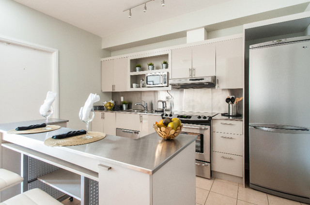 Utilities-Included Eaton Center Condo Looking for Flatmate in Long Term Rentals in City of Toronto - Image 2