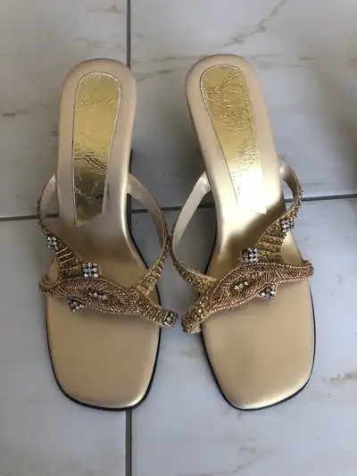Women’s heels, View more