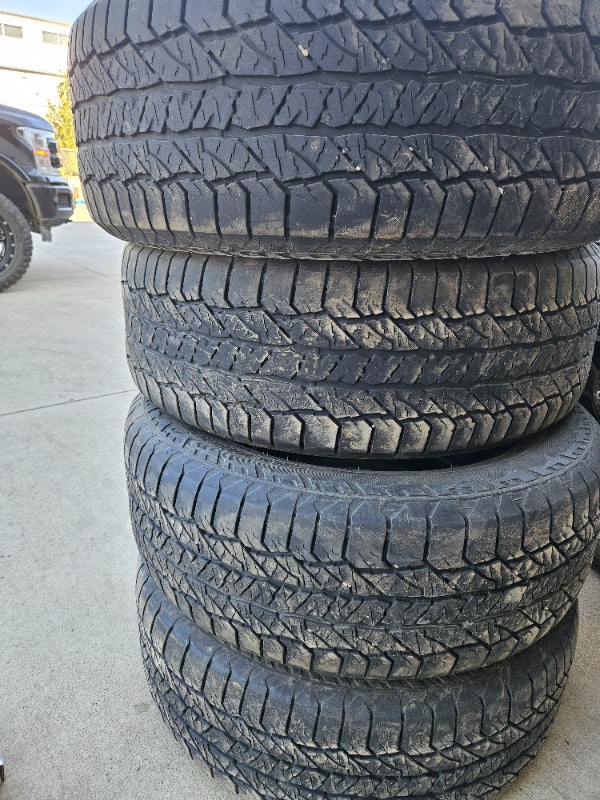275 55 R20 Set of Hankook Dynapro AT2 Truck Tires Tires & Rims