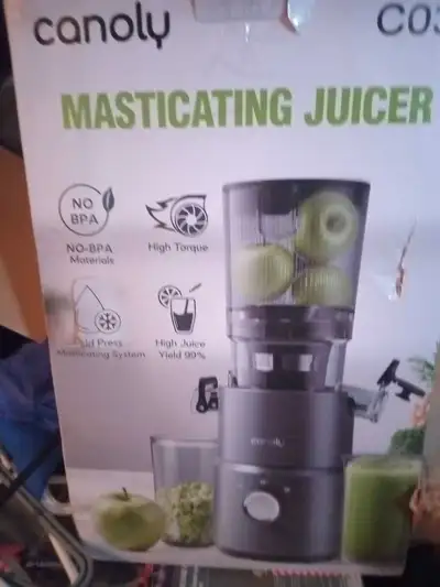 This Canoly Masticating Juicer is in excellent, like-new condition, offering a professional-grade co...