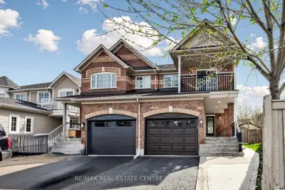 Upper Level Only Beautifully renovated Semidetached 3-bedroom, 3-bathroom home located in a prime sp...