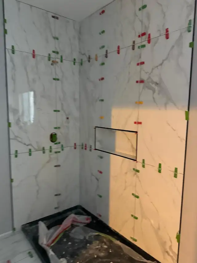 Tile Setter Installation451076863830927361