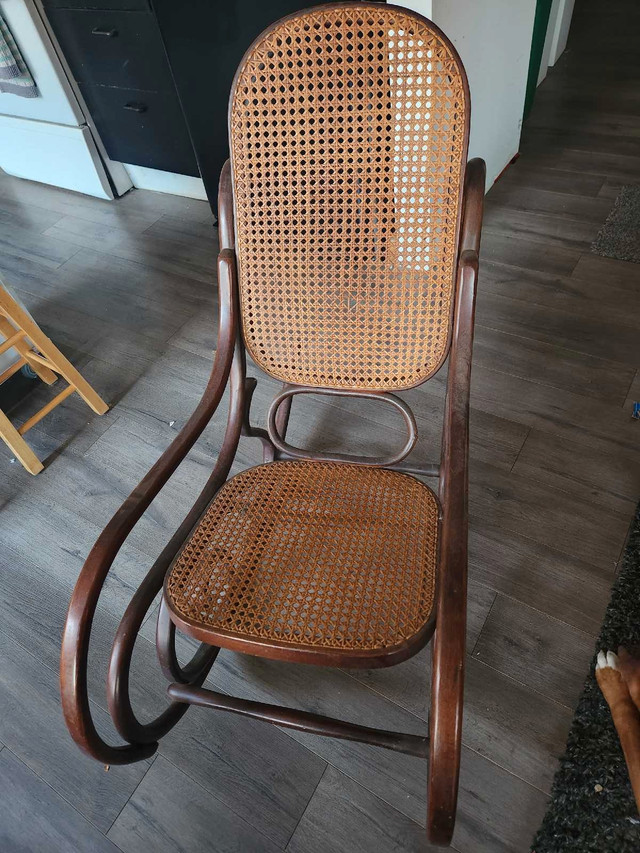 Antique rocking chair in Chairs & Recliners in Muskoka