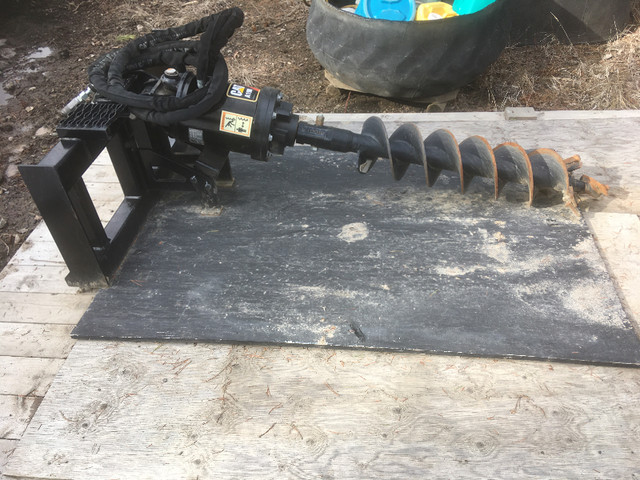 9” CAT AUGER in Heavy Equipment in 100 Mile House