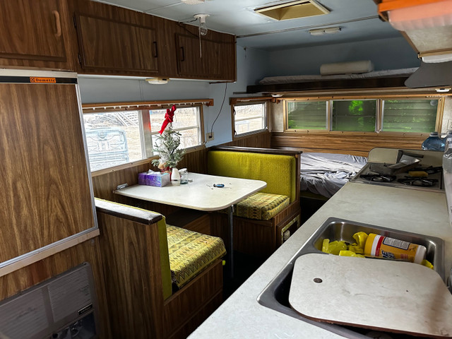 Older camping trailer  in Other in Strathcona County - Image 4
