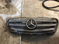 2015 Mercedes Benz sprinter grille
