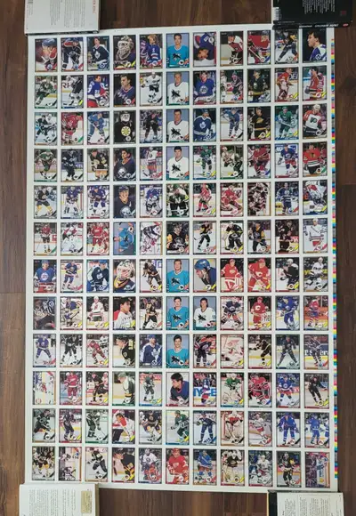 1991  O-Pee-Chee Hockey 4 feuilles non coupé de 132 cartes, View more