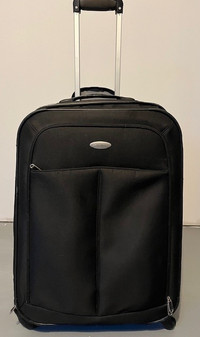 Large Samsonite suitcase, perfect condition $50