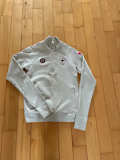 Lululemon chandail Porté 2x Neuf Valeur 150$