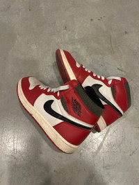 Nike Jordan 1 High Chicago Lost And Found