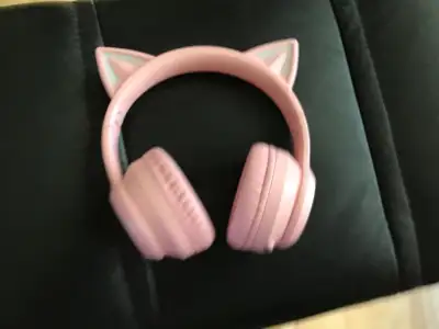 Écouteurs de chat rose avec leds, View more