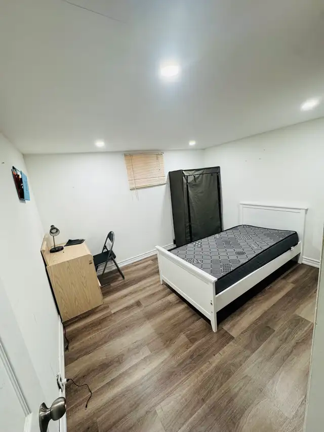 Room for rent  in Long Term Rentals in City of Toronto - Image 3