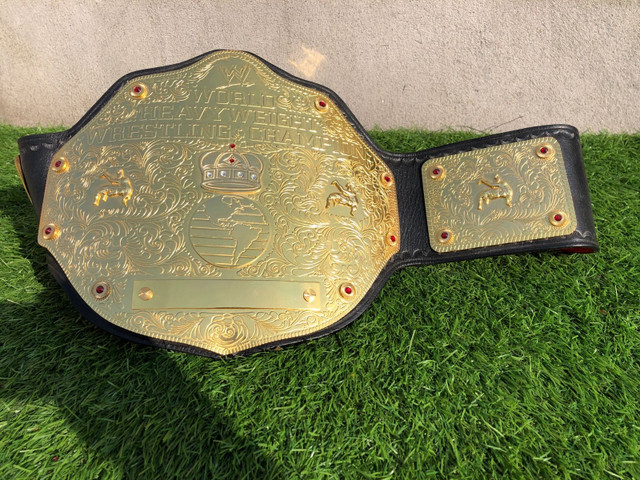 WWE Big Gold world Heavyweight  wrestling championship Replica in Other in Oakville / Halton Region - Image 2
