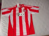 Arjen Robben football Home Uniform