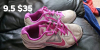 women's Nike 9.5 shoes 