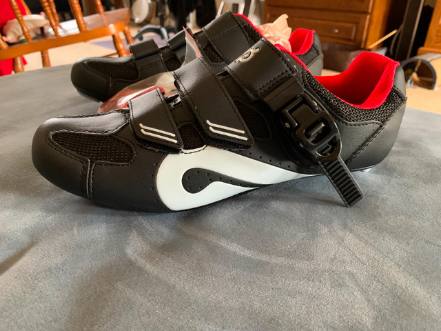 Peloton shoes (size 42) BRAND NEW in Men's Shoes in Owen Sound