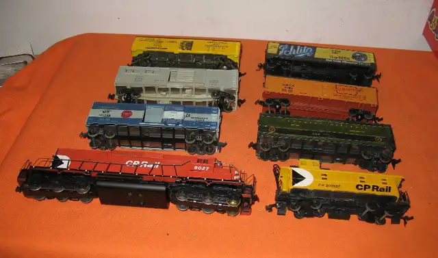 HO Scale Train CP Rail Diesel #6027 Plus 7 Rail Cars in Hobbies & Crafts in Edmonton - Image 6