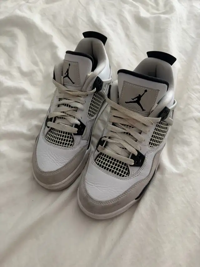 Jordan 4 Retro Military Black in Men's Shoes in City of Montréal - Image 3