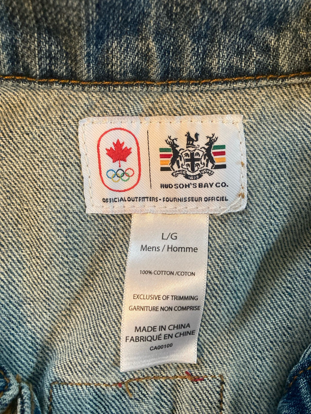 Hudson’s Bay Men’s Olympic Jean Jacket Size Large in Men's in Mississauga / Peel Region - Image 3