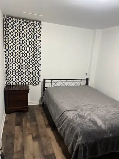 Grande chambre à louer