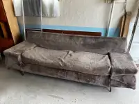 VINTAGE COUCH 