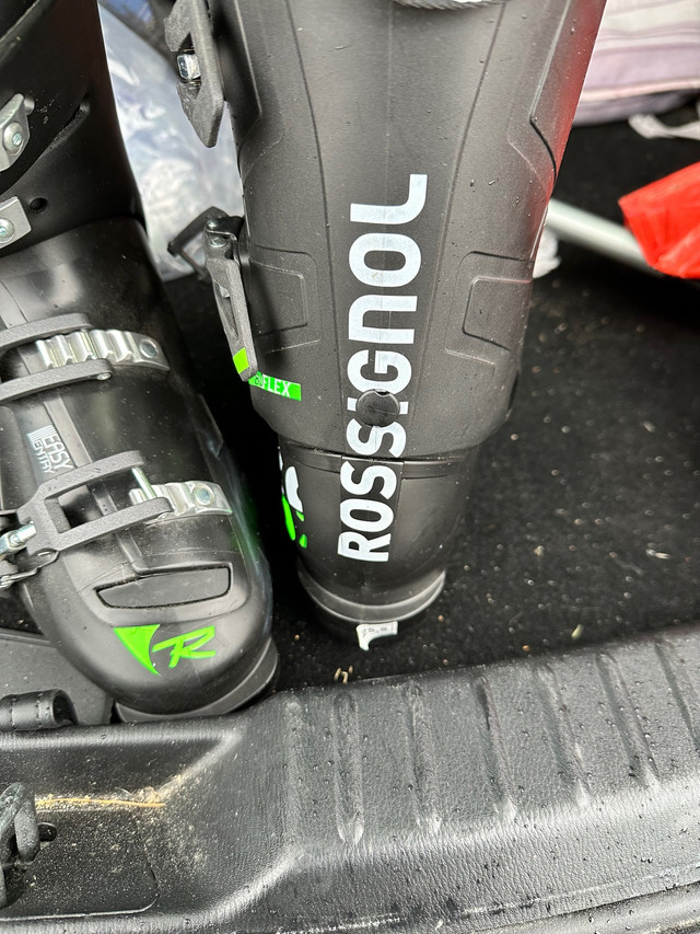 Rossignol Ski boots in Ski in North Bay - Image 3