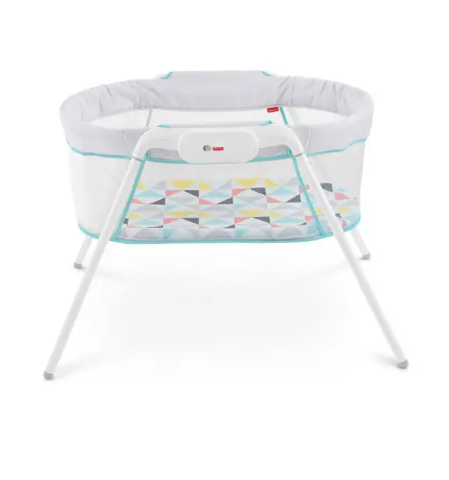 Baby Bassinet in Cribs in Oshawa / Durham Region - Image 3