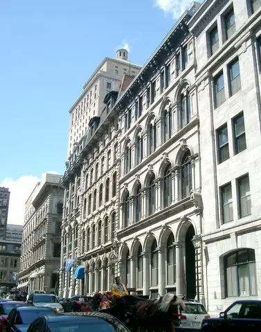 Spacious LOFT in the heart of Old Montreal with 1 bedroom