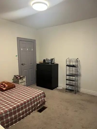 1 Bedroom shared bathroom, kitchen & in site laundry Utilities & wifi included Parking can apply for...