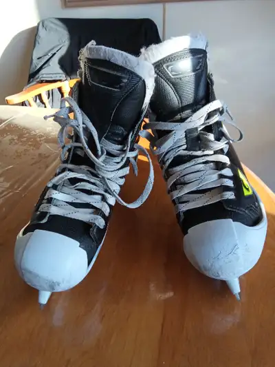 Goalie Skates Graf Ultra G7500, View more