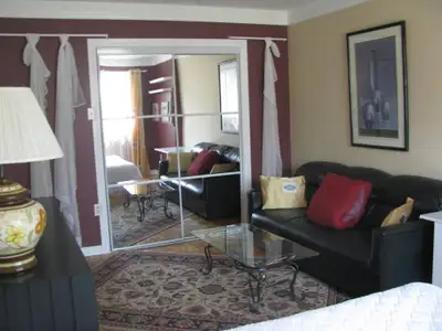 For non smokers! Nice rooms in the triplex . Furnished. In the rent are included: electricity, heati...