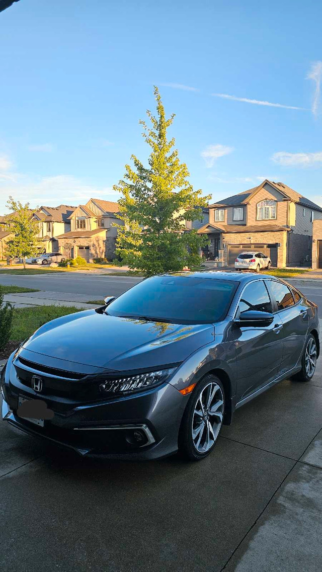 2019 Honda Civic Touring in Cars & Trucks in London