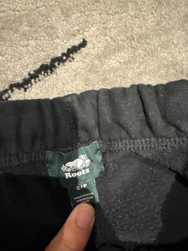 roots men’s S sweatpants in Men's in Mississauga / Peel Region - Image 3
