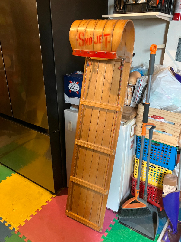 Wooden Toboggan Snow Sled for Kids & Adults dans Autre  à Ouest de l’Île