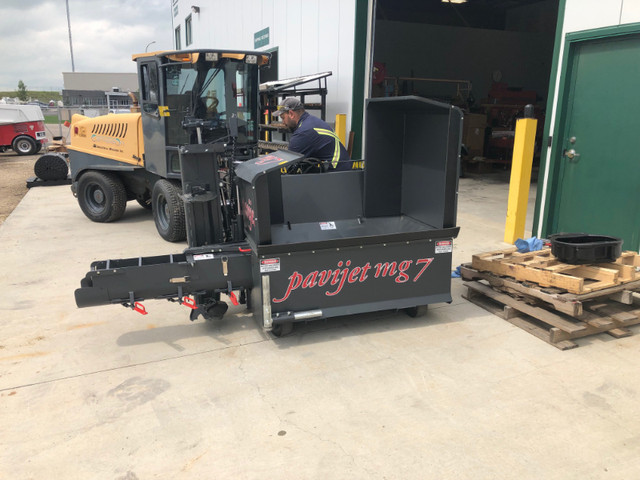 Mini Asphalt Paver in Heavy Equipment in Red Deer - Image 2