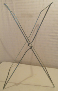 Folding trash bag stand