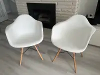 Retro-style Armchairs 