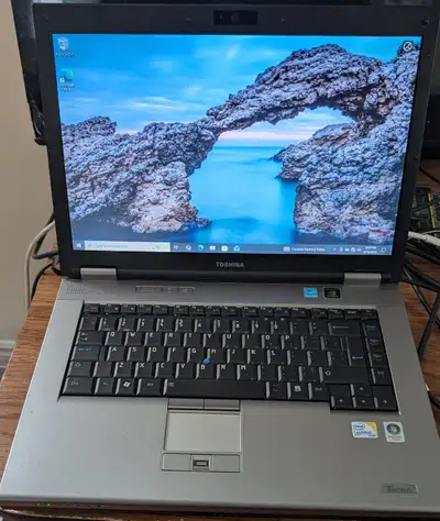 Toshiba Tecra S10 with docking station, View more