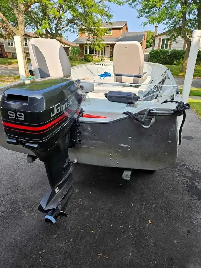 14' Grumman Aluminum Fishing Boat in Powerboats & Motorboats in St. Catharines - Image 5