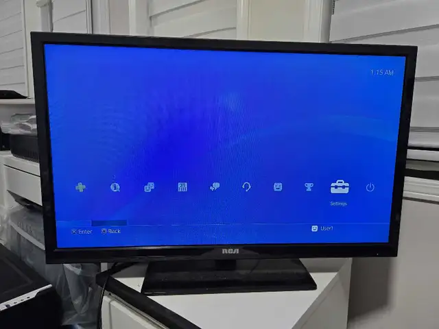 Dynex 26 Inch and RCA 32 Inch TV in TVs in Markham / York Region - Image 3