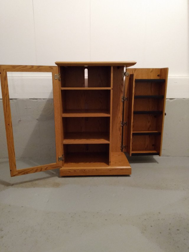 TV stand in TV Tables & Entertainment Units in Calgary - Image 2