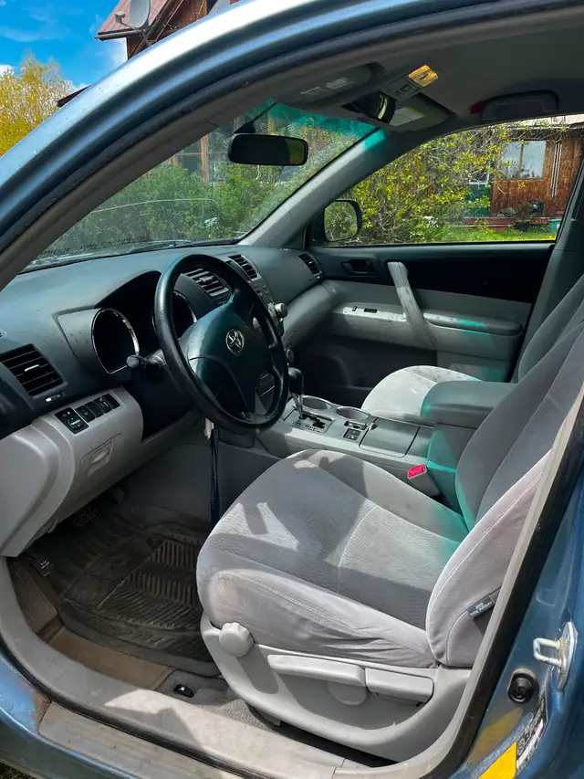 2008 Toyota Highlander 3.5L V6 in Cars & Trucks in Williams Lake - Image 6