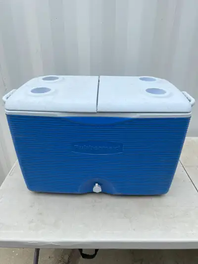 Cooler Rubbermaid, View more