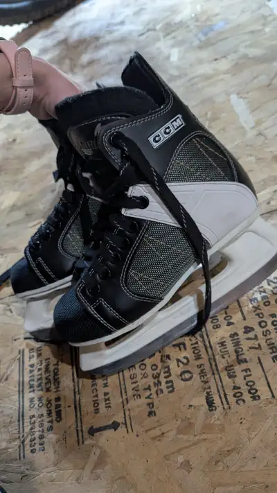 CCM Intruder 55 Hockey Skates – Size 4 Youth (EU 36), View more